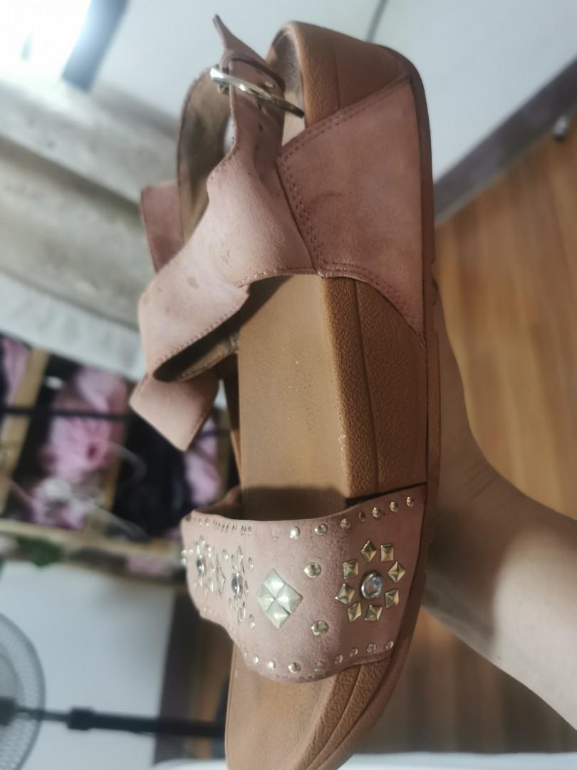 Shopee fitflop on sale