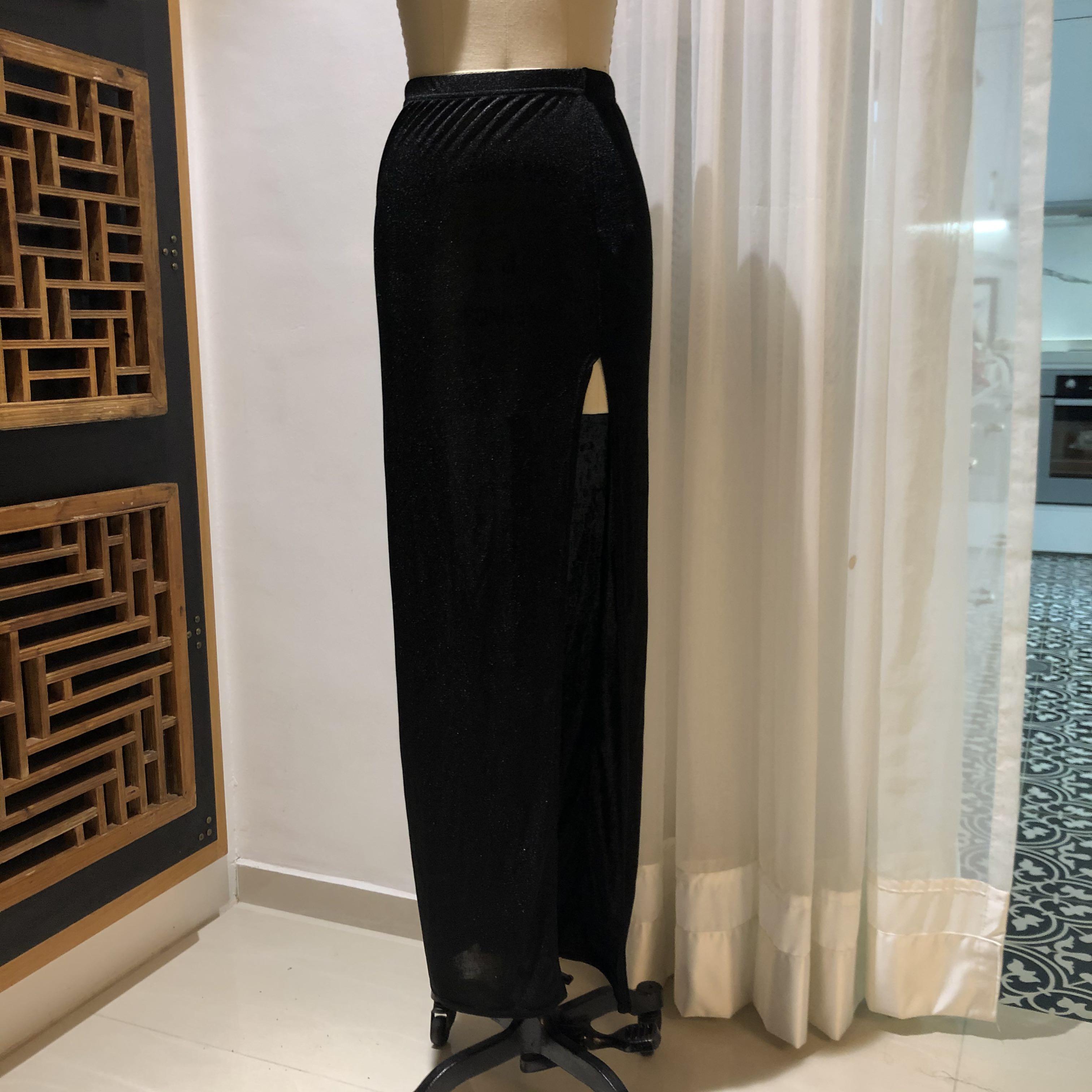 boohoo black maxi skirt