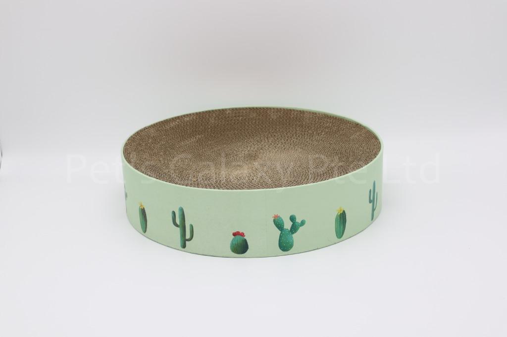 Cat scratching Bowl (Category: Homes & Other Pet Accessories) located in Singapore. Submitted by petsgalaxysg (Listing ID 1028498114, Image 1). Description: M- $10 L-$15 Medium - 32cm diameter 6cm height Large - 41cm diameter 10cm height A round bowl like scratchboard that curves in, allowing your cat to curl up and sleep on and also to scratch and maintain its nails. 🤓🤓🤓 want to view before purchasing? drop us a text or pm us before heading d