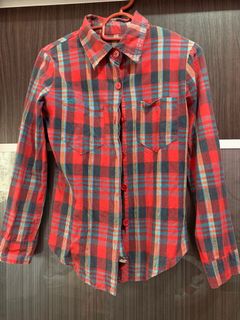 (Category: ) located in . Submitted by closetpreloved_ (Listing ID 1028612540, Image 1). Description: .
