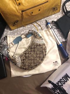 (Category: ) located in . Submitted by nin.cab (Listing ID 1028600853, Image 1). Description: .