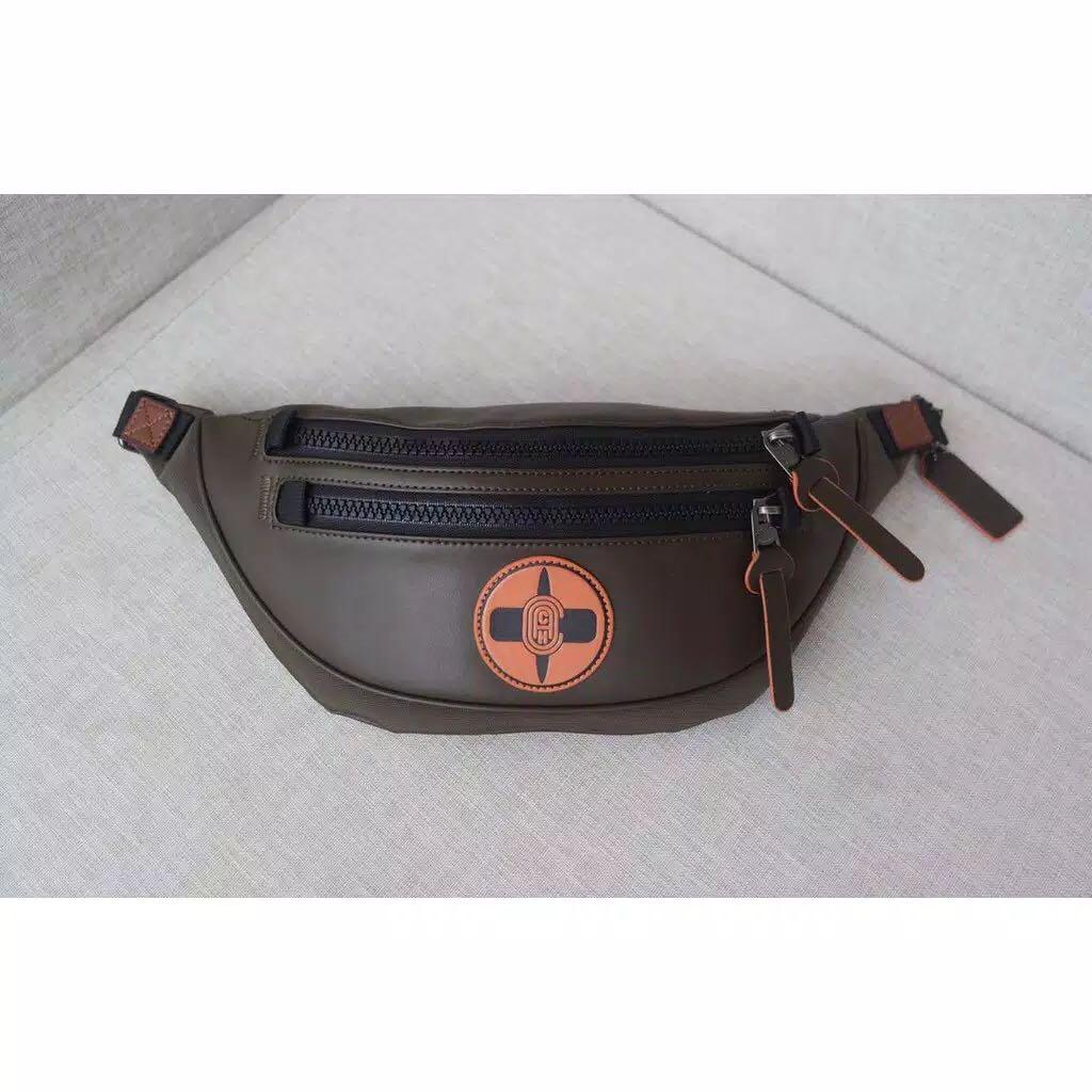 Coach waist bag naruto edition, Fesyen Pria, Tas & Dompet , Tas