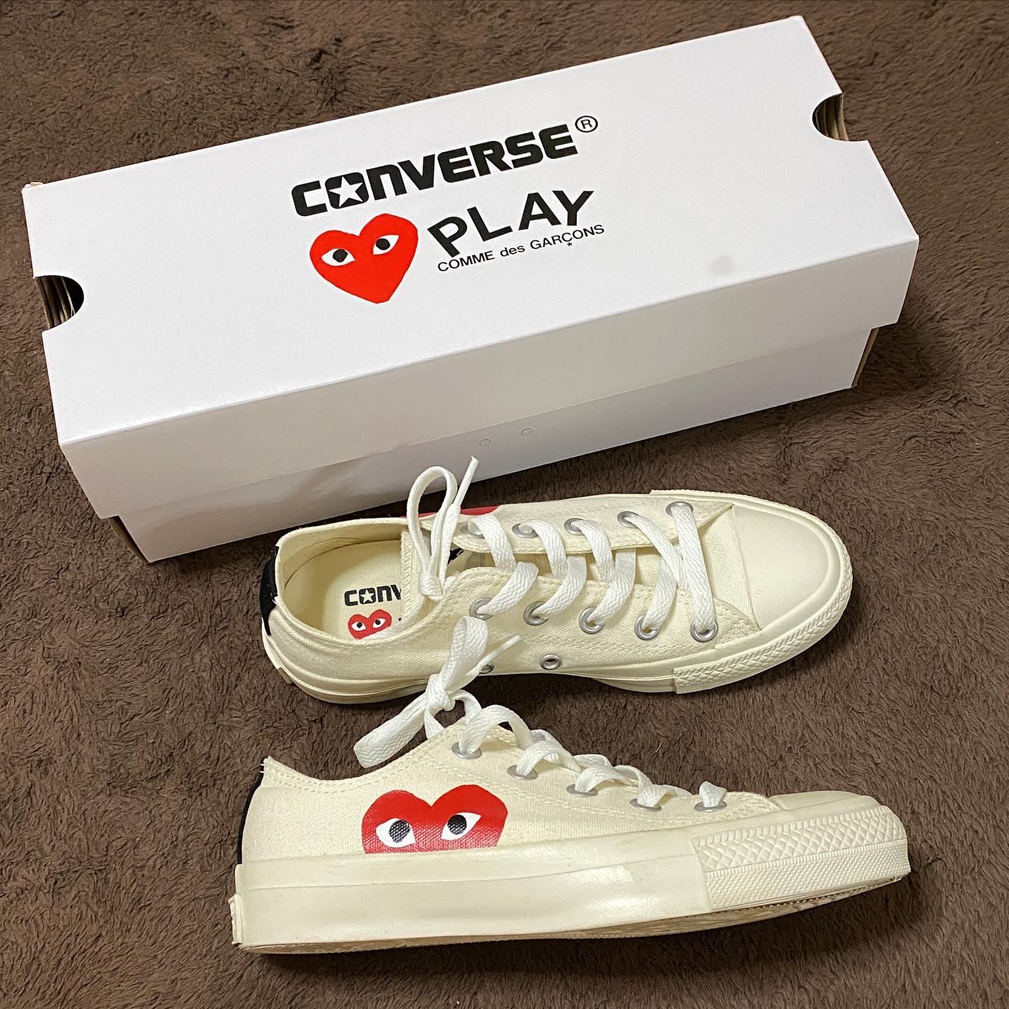 Converse play deals box