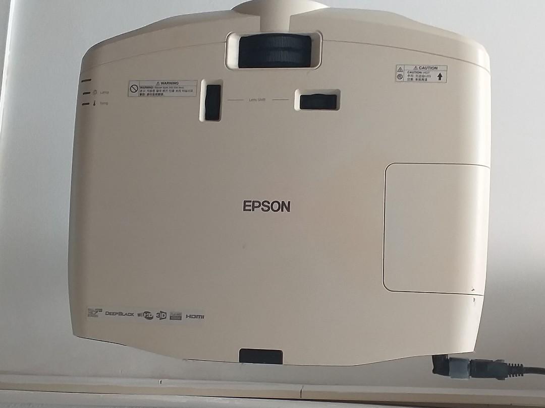 Epson EH-TW8200W Projector, TV & Home Appliances, TV