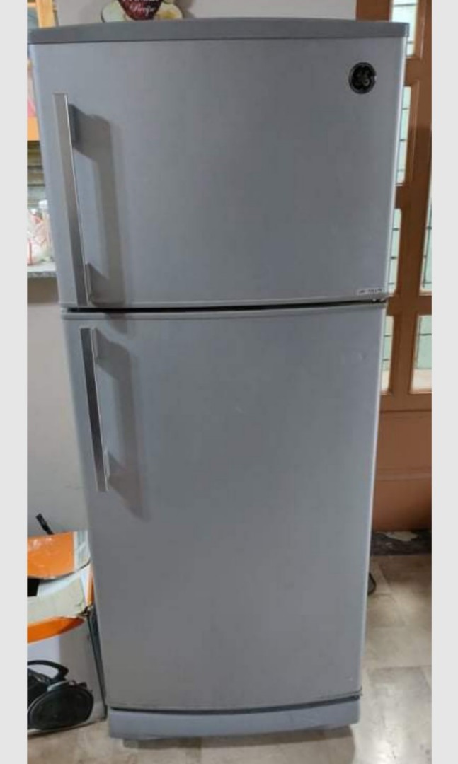 Ge refrigerator hotsell model gmv100bayrag