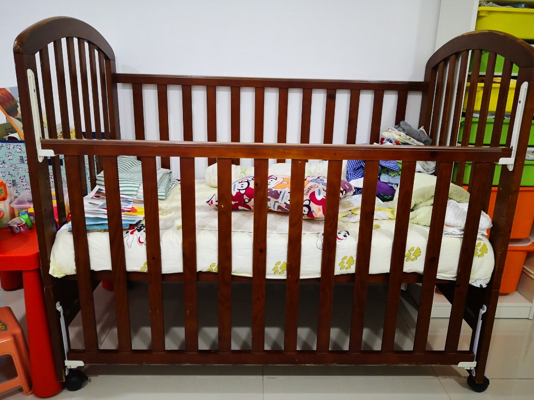 baby cot sale