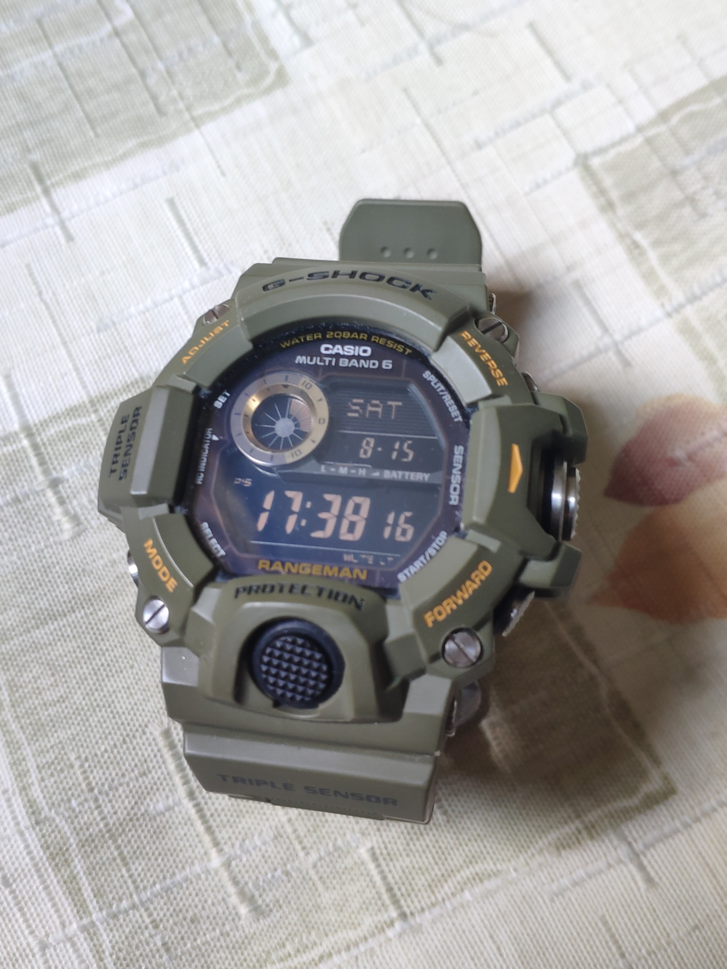 Casio G-Shock rangeman 貓人GW-9400 雷神貓, 名牌, 手錶- Carousell