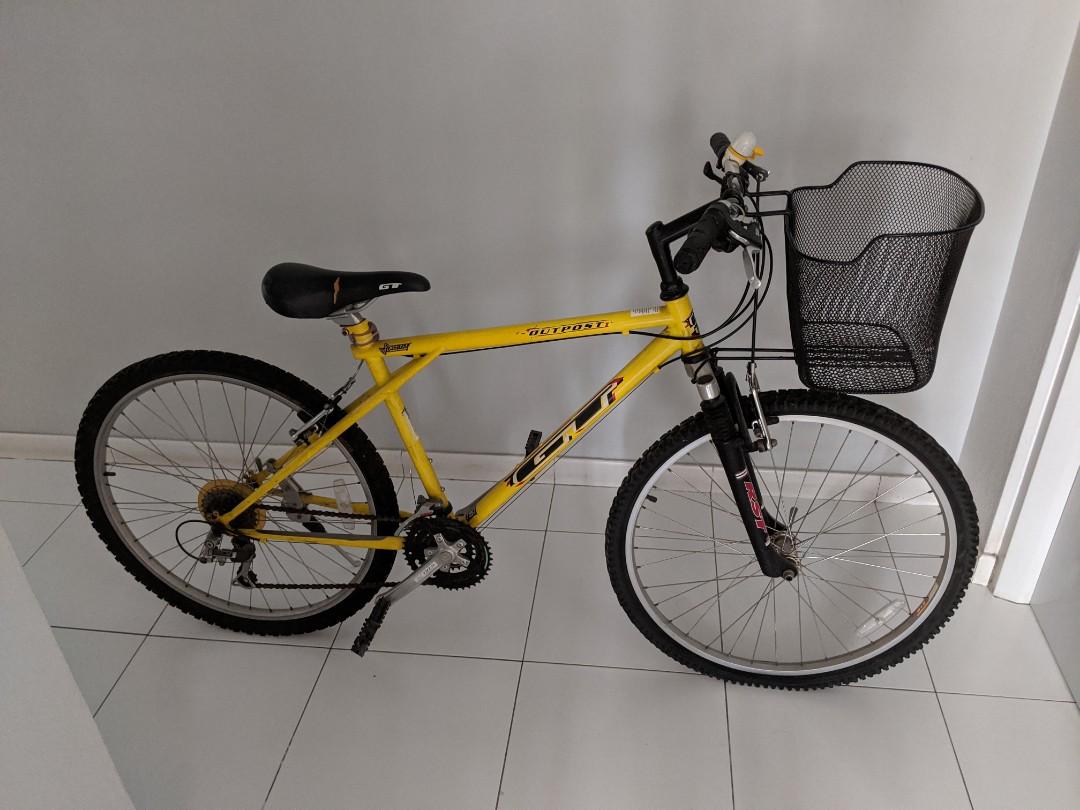 Gt saddleback mountain bike yellow top
