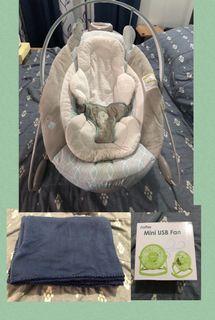 baby bouncer with hood