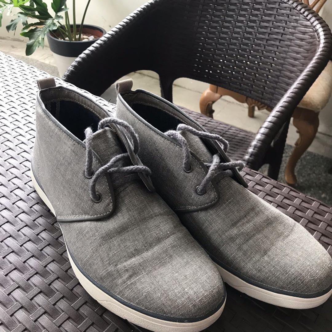 Levi's shoes, Men's Fashion, Footwear, Sneakers on Carousell