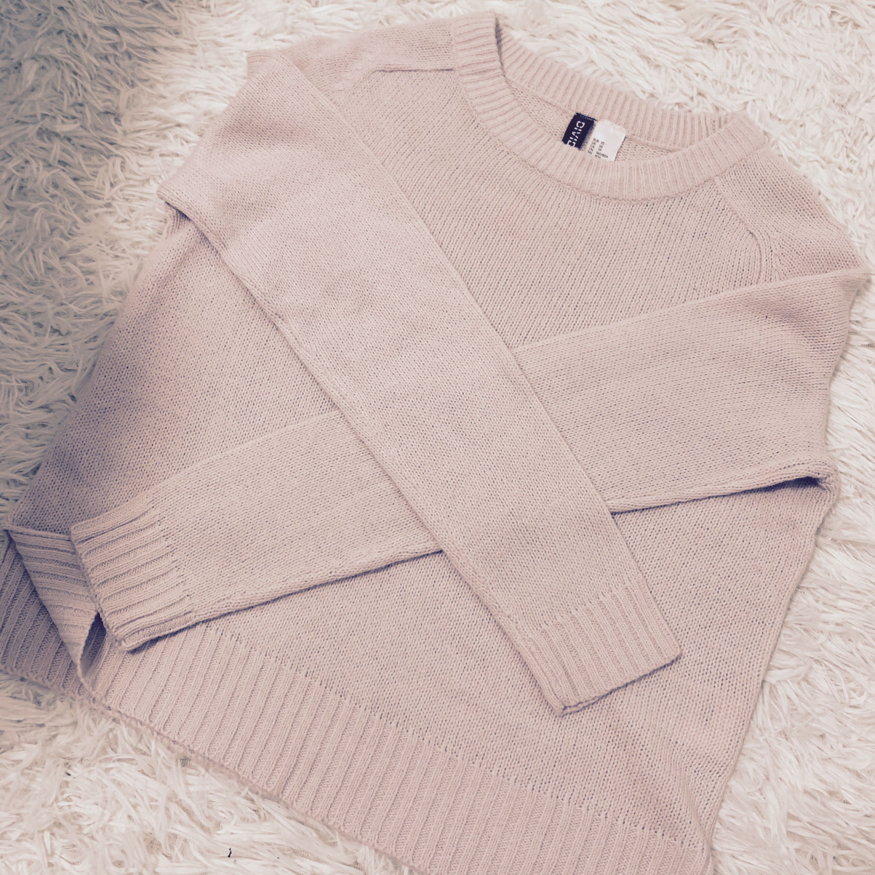 Light pink sweater, Women's Fashion, Coats, Jackets and Outerwear on