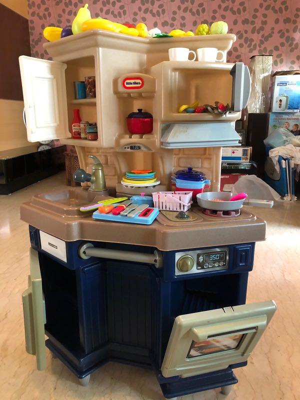 Little Tikes Kitchen Set, Babies & Kids, Baby Nursery & Kids Furniture ...