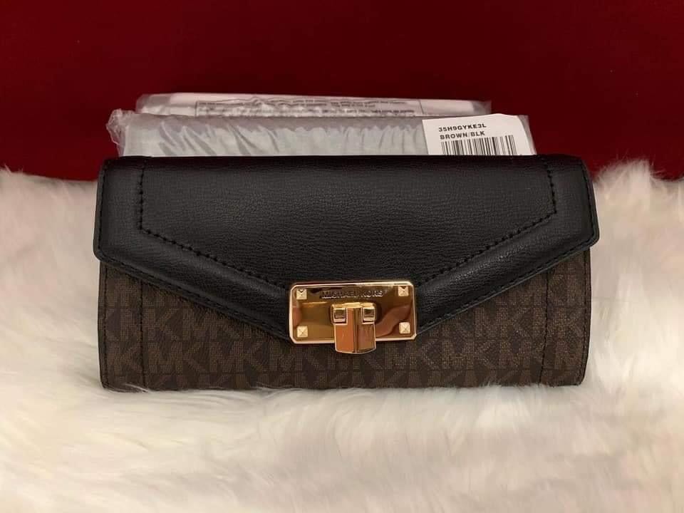 Mk kinsley wallet new arrivals