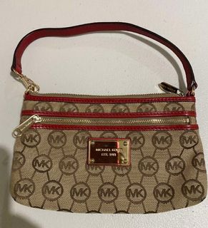 (Category: ) located in . Submitted by katedfinds (Listing ID 1028506156, Image 1). Description: .