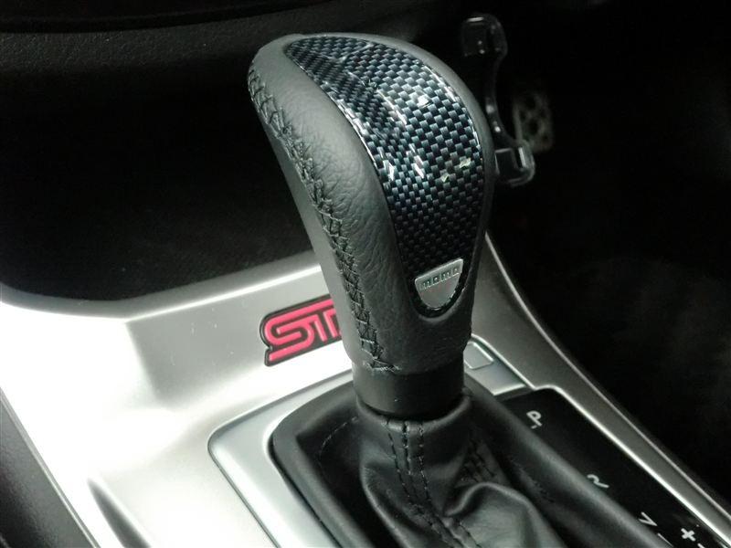 MOMO Combat Evo CARBON Shift Knob