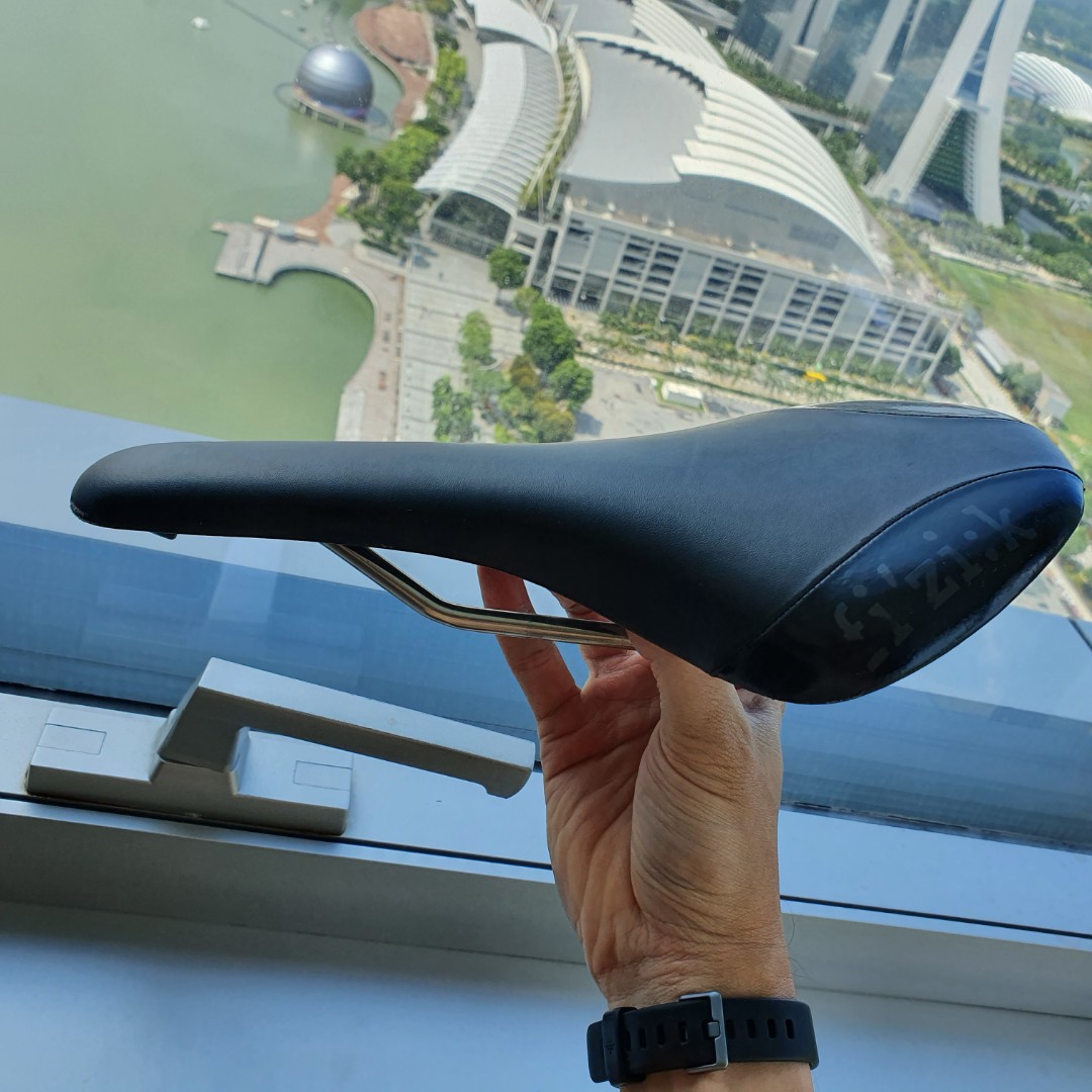 fizik saddle sale