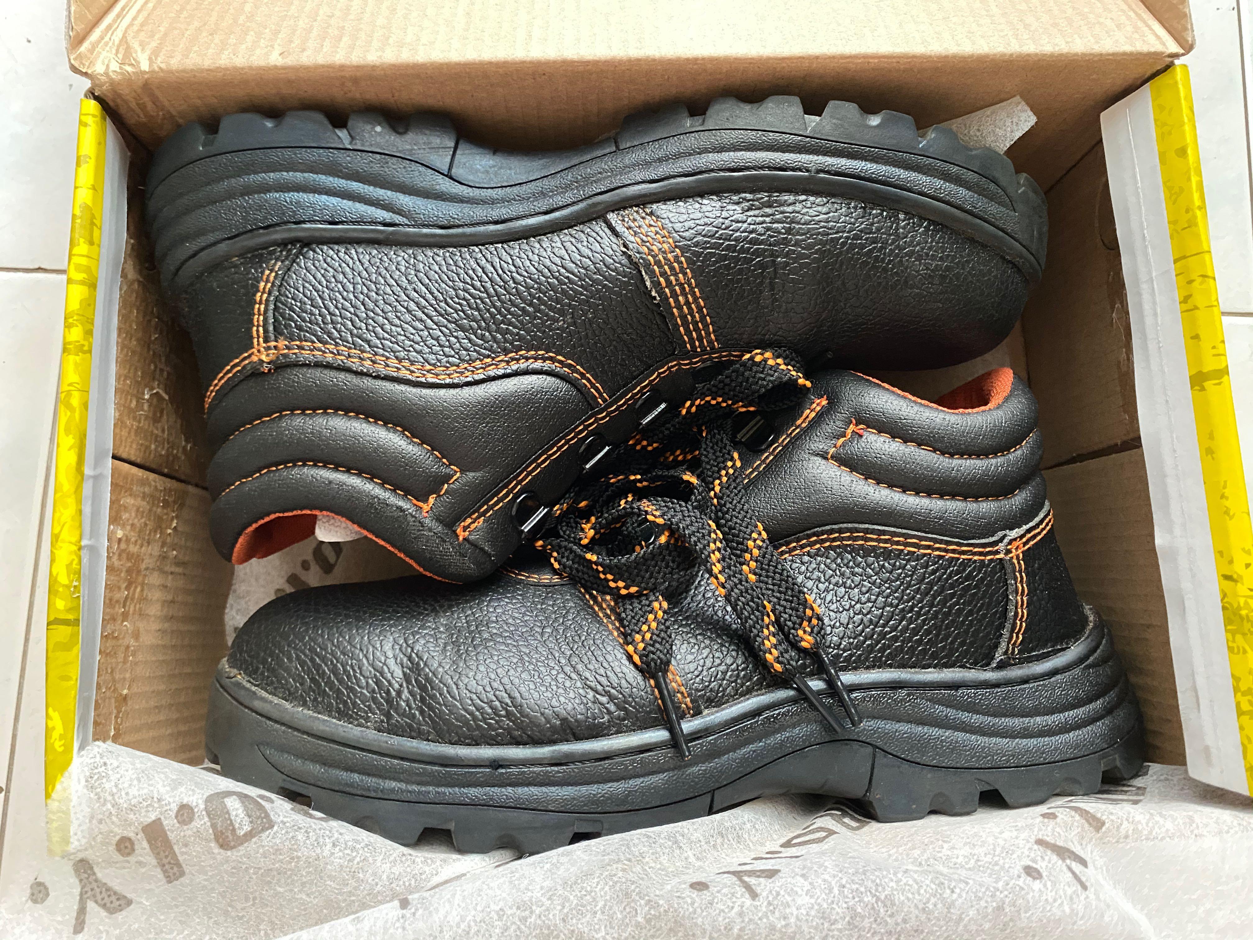 MR  Safety Shoes/Boots, Women's Fashion, Footwear, Boots on Carousell
