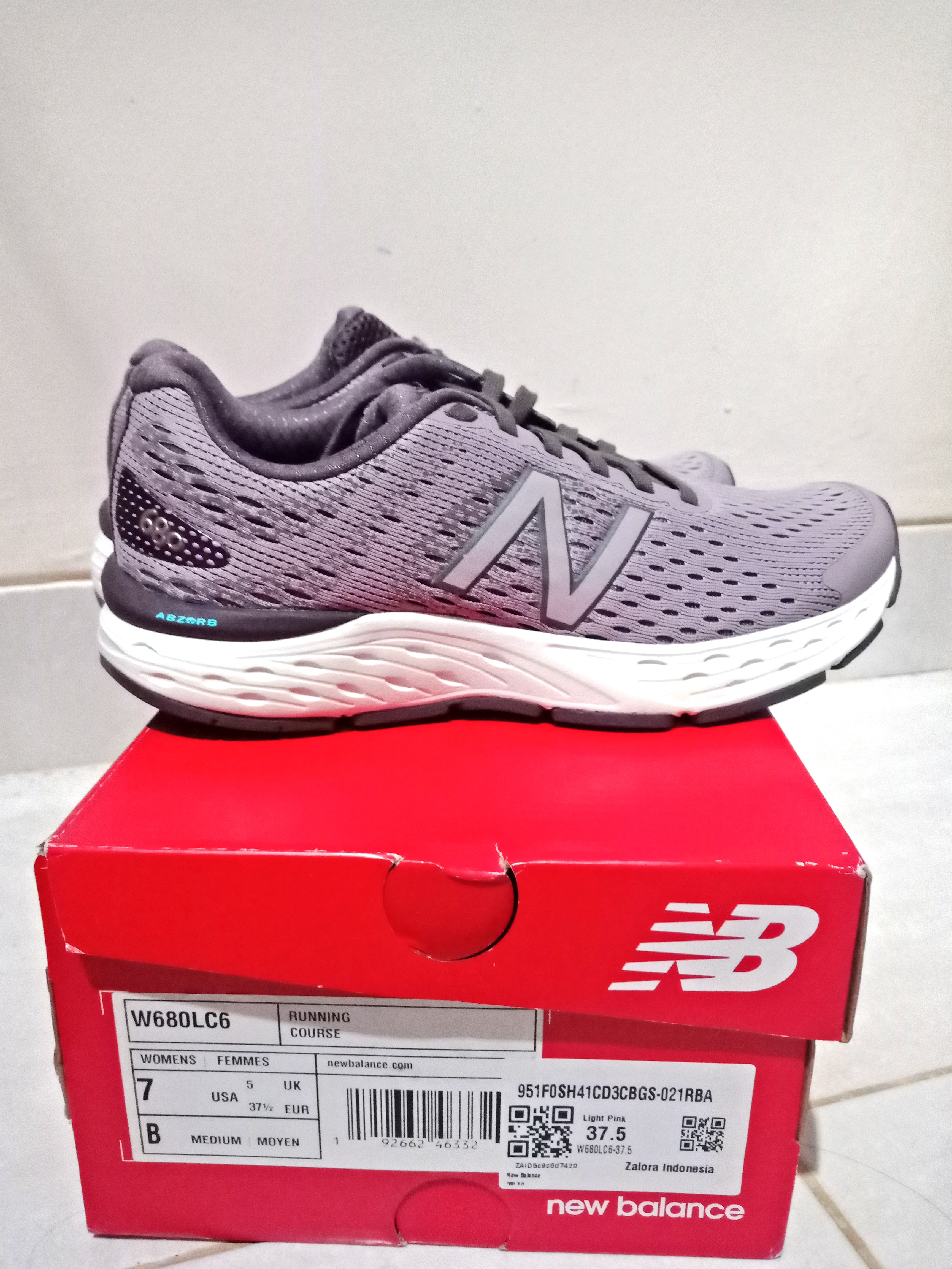 new balance moyen running shoes