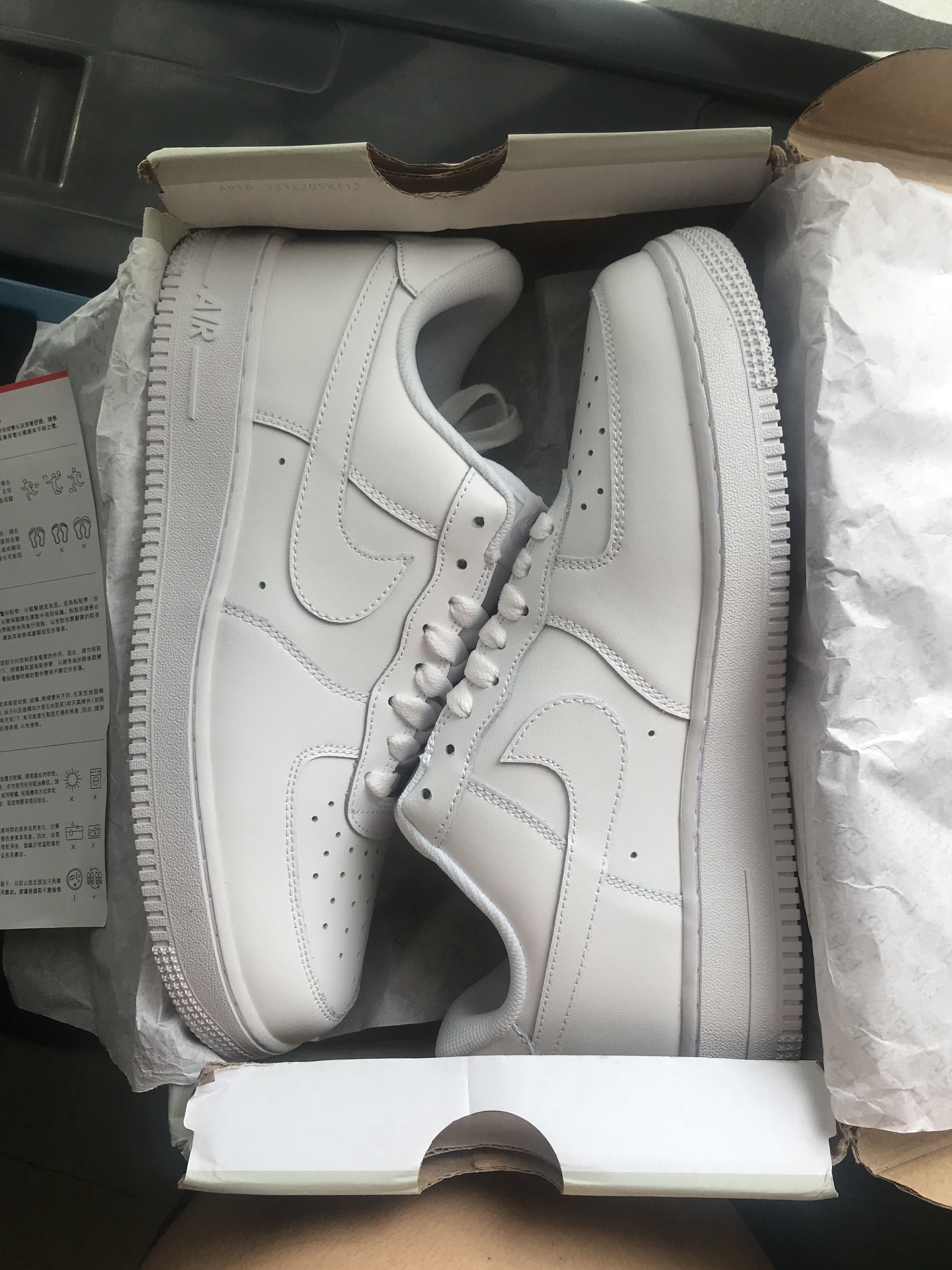 Nike air force sales 1 07 triple white