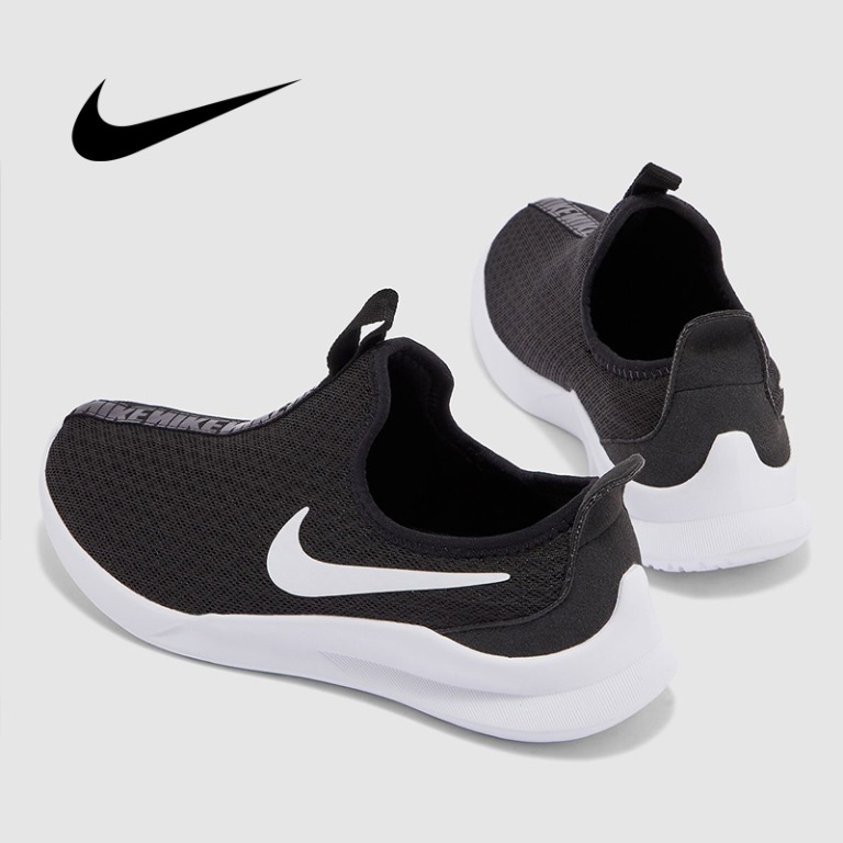 nike viale slip on sneakers