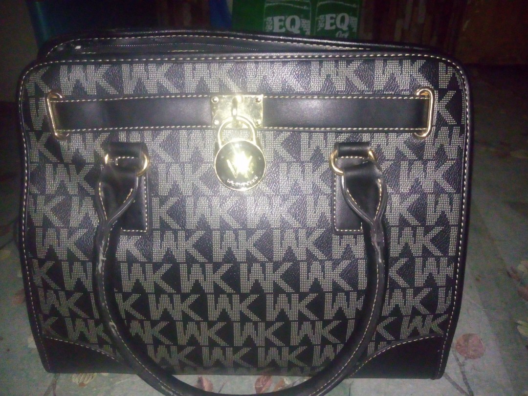 Women Black Premium Quality Buckle Decor Handbag at Rs 850 in Vadodara