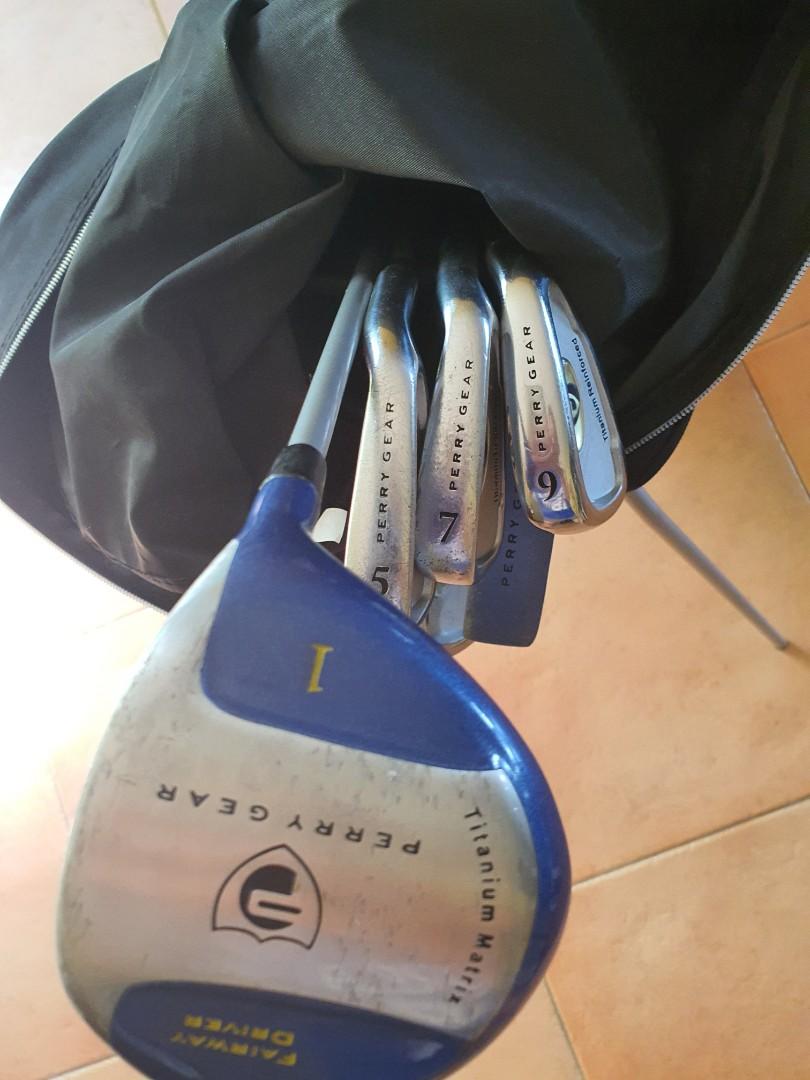 Perry gear golf clearance