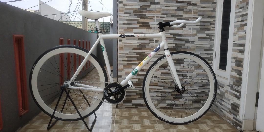 Sepeda Fixie Cinelli Bootleg Olah Raga Sepeda di Carousell