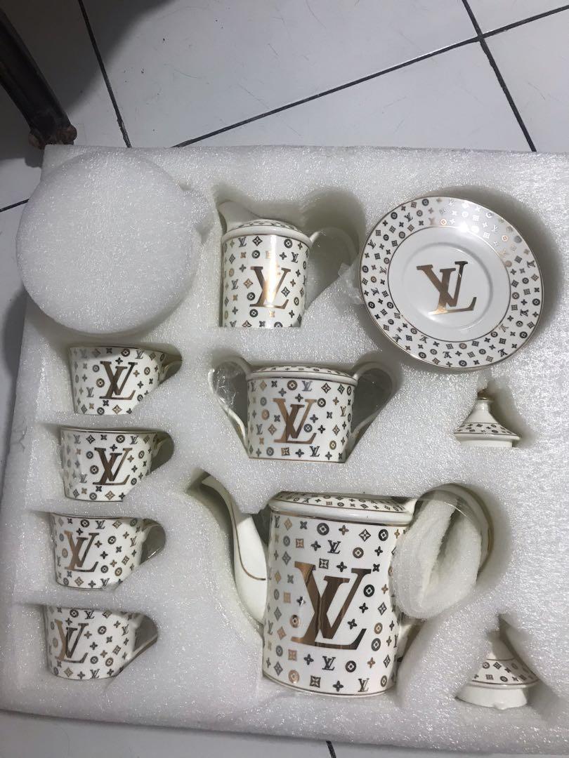 Set Of Louis Vuitton Cups And Saucers 11pcs Everything Else Others On Carousell