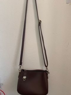 (Category: ) located in . Submitted by usedclothesme (Listing ID 1028617967, Image 1). Description: .