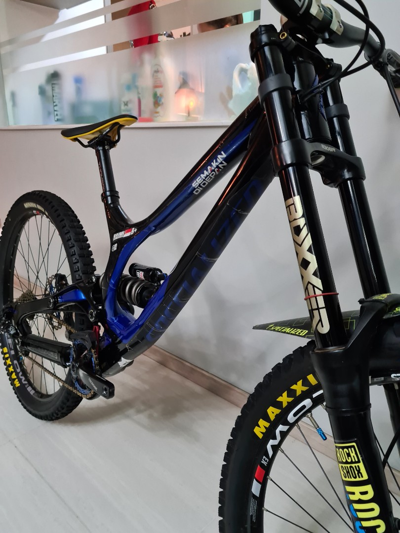Specialized Demo 8 27.5 Sports Equipment Bicycles Parts