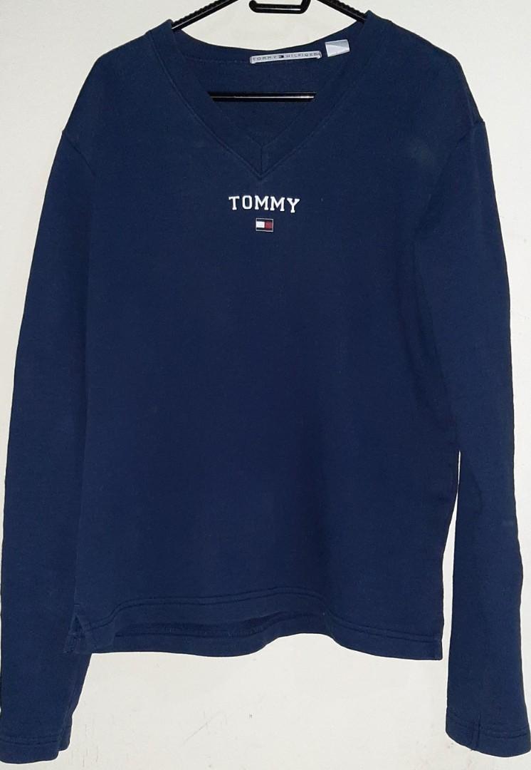 hilfiger v neck sweater