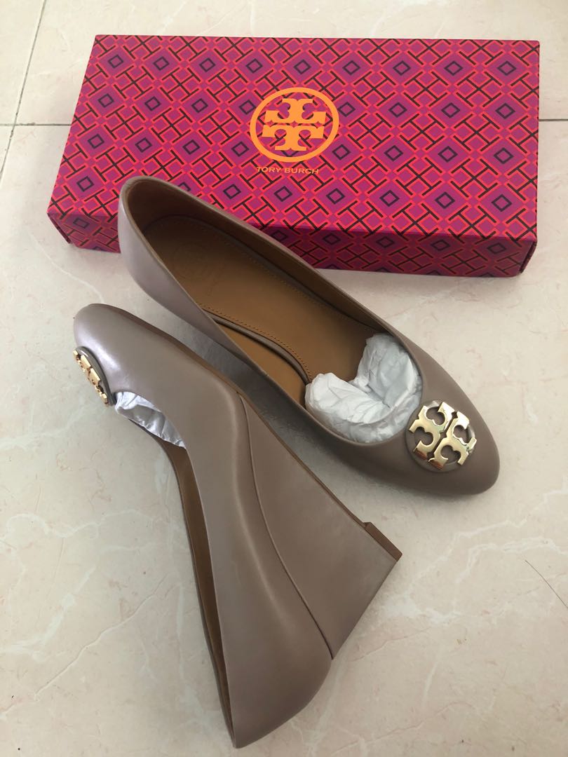 Tory burch sales claire wedge