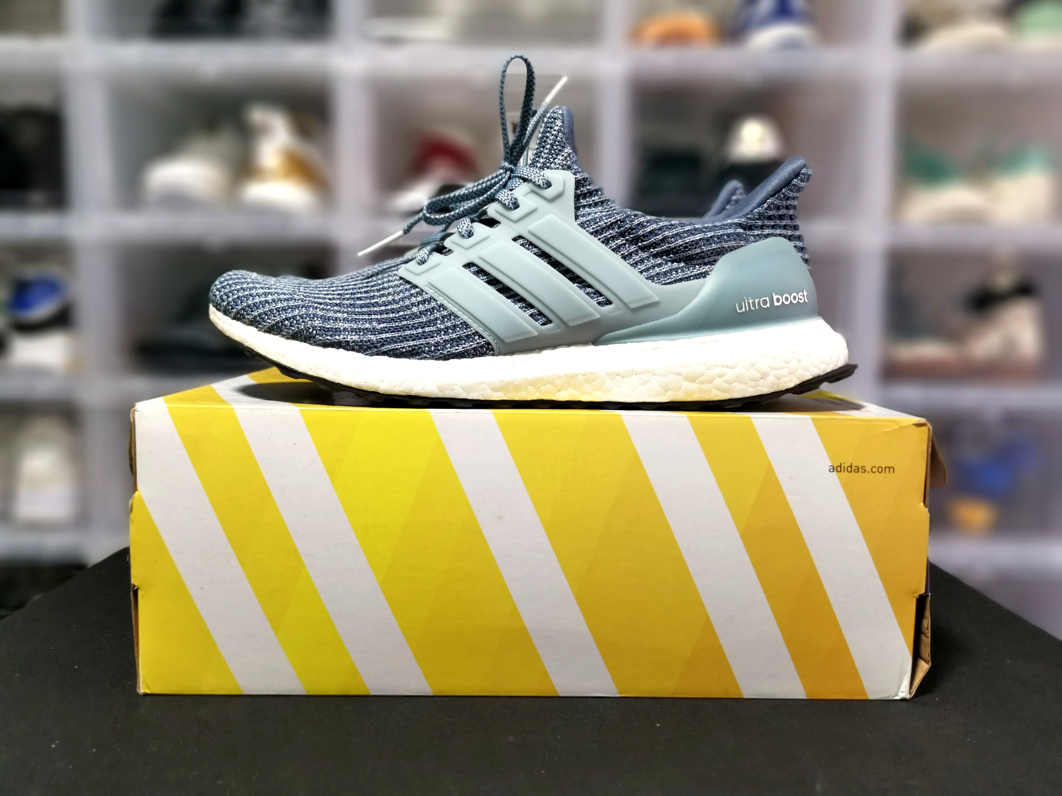 ultraboost-4-0-ash-grey-men-s-fashion-footwear-sneakers-on-carousell