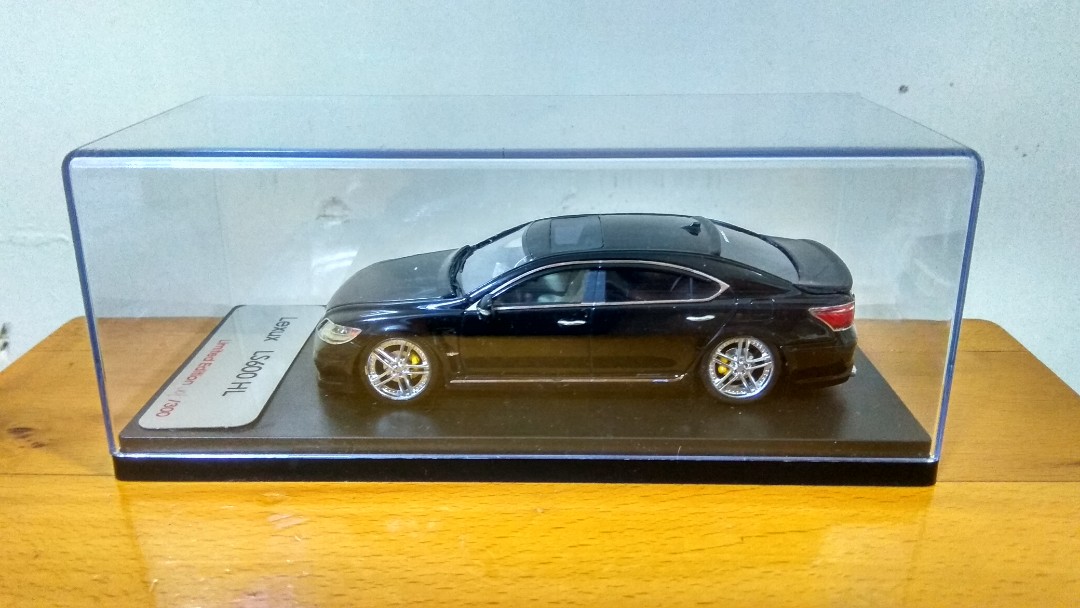 1 43 Lexus Ls600 Hl 玩具 遊戲類 玩具 Carousell 1 43 Lexus Ls600 Hl 玩具 遊戲類 玩具 Carousell