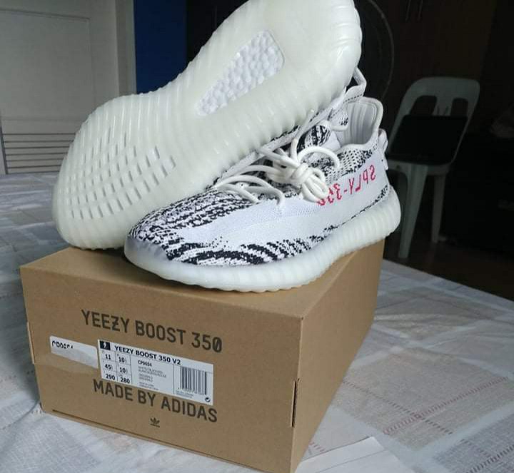 adidas zebra yeezy boost 35