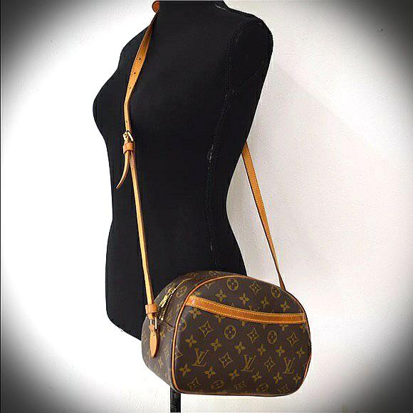 AUTHENTIC LV LOUIS VUITTON Blois Monogram Crossbody Sling Bag, Luxury, Bags  & Wallets on Carousell