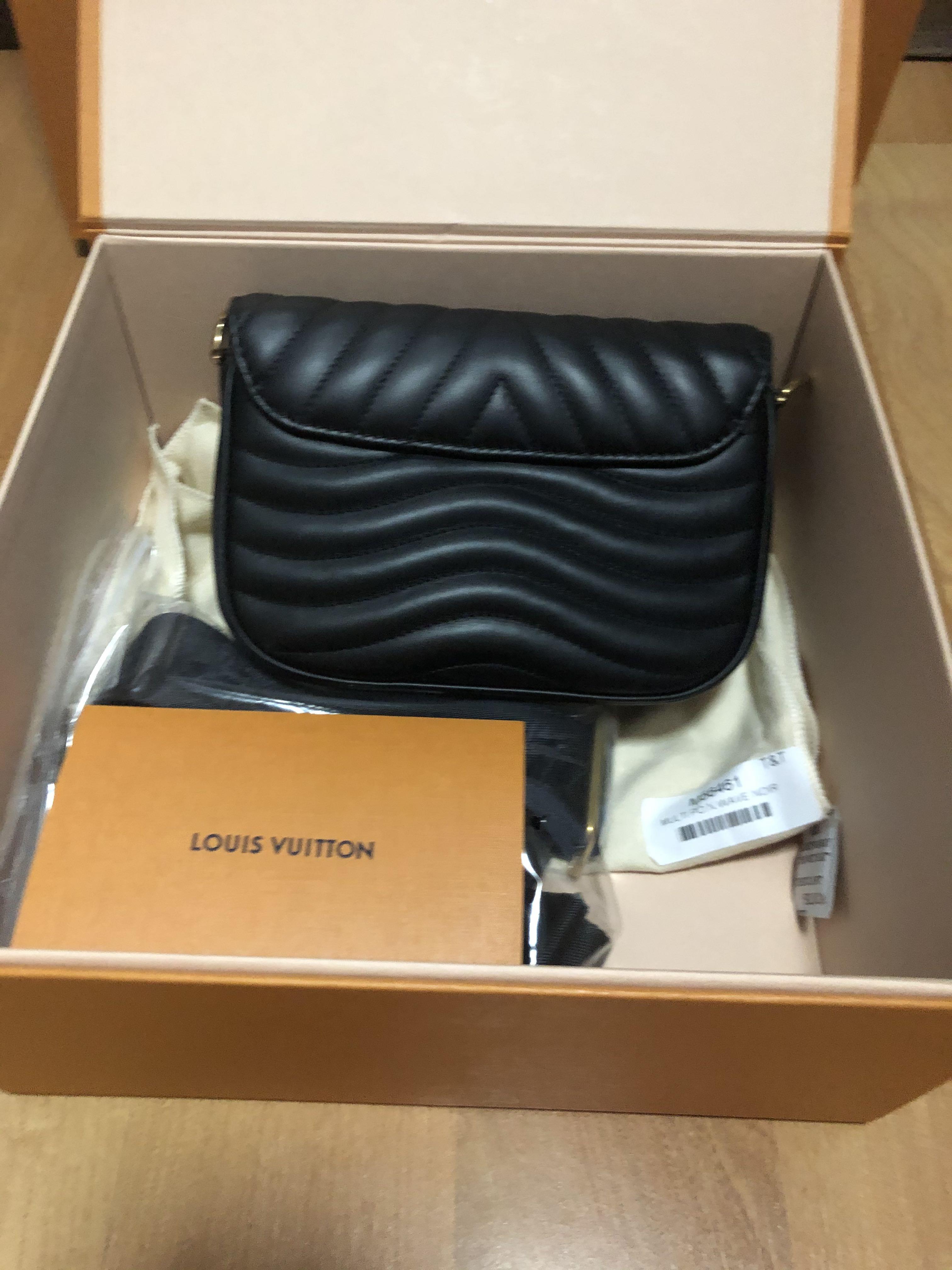 Fast Deal *$2950* deal by 21/08Authentic LV New Wave Multi Pochette