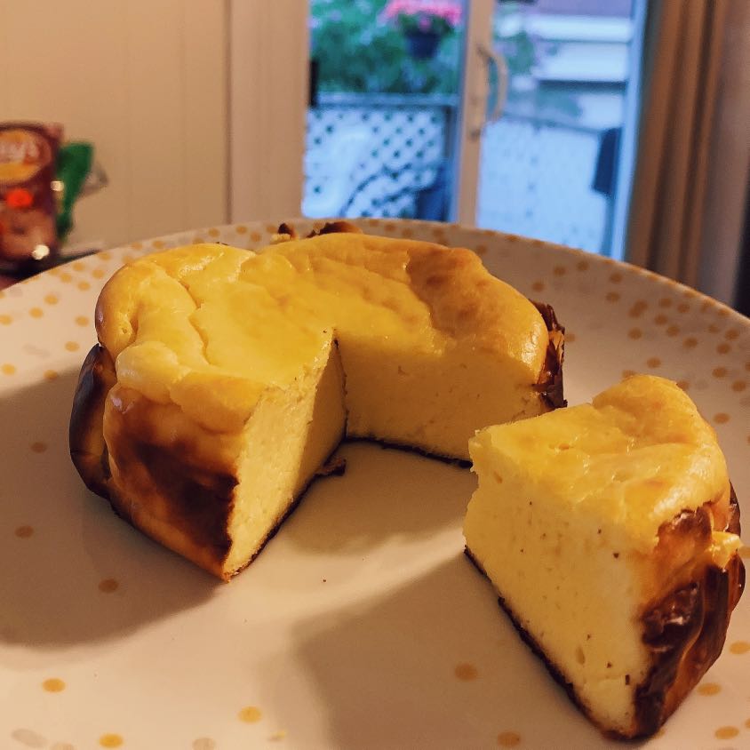Basque burnt cheesecake 