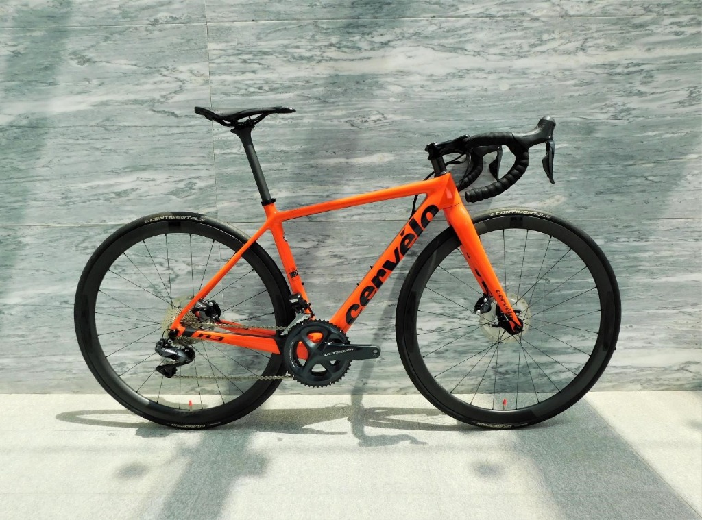 Cervelo r3 di2 disc top