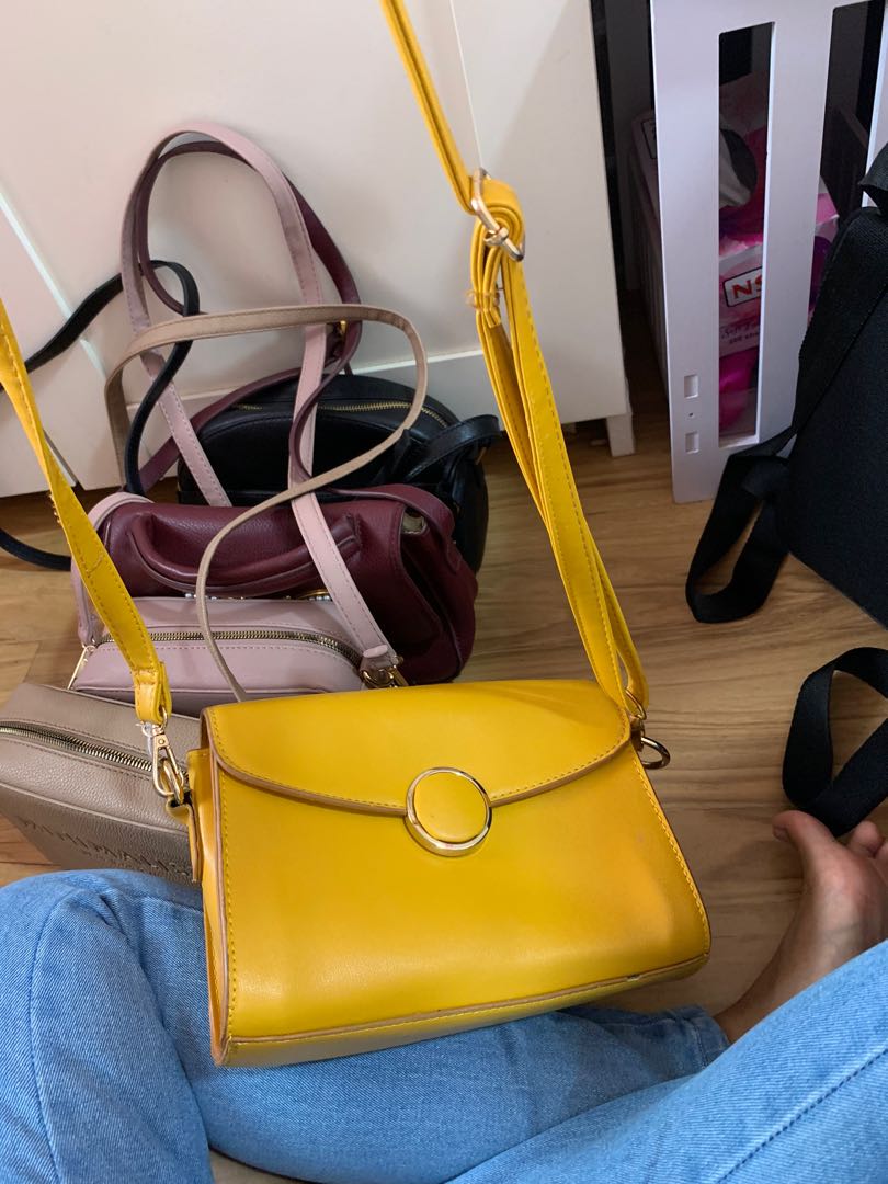 Mustard sling bag store
