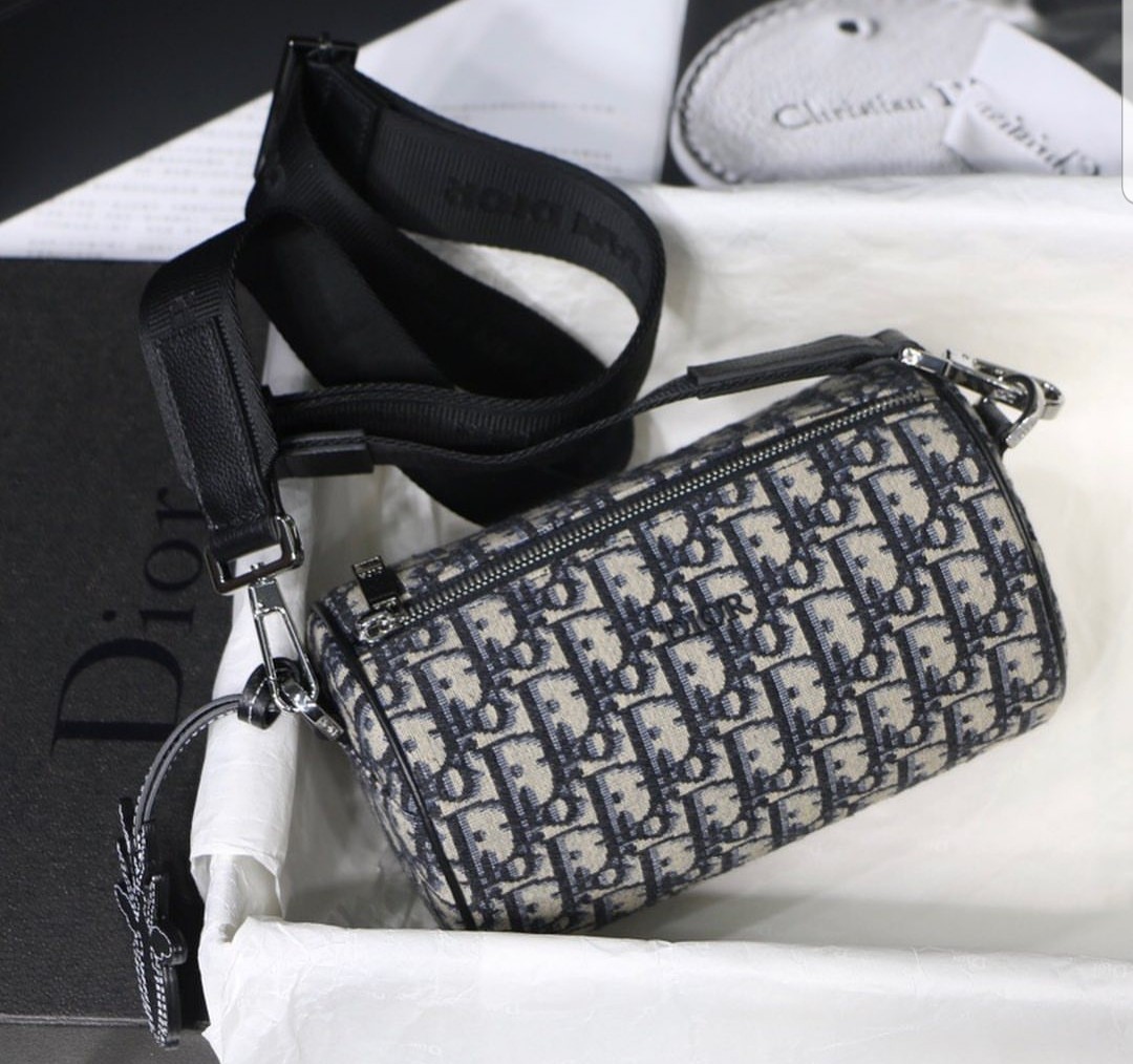 DIOR MEN FASHION SLING PREMIUM BOUTIQUE, Men's Fashion, Bags, Sling ...