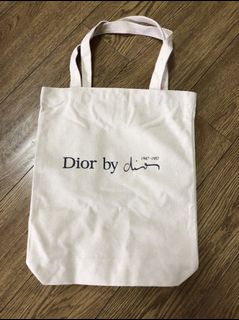 （分類：）位於 。 由 julianed 提交（商品編號 1028924881，圖片 1）。簡介： 。