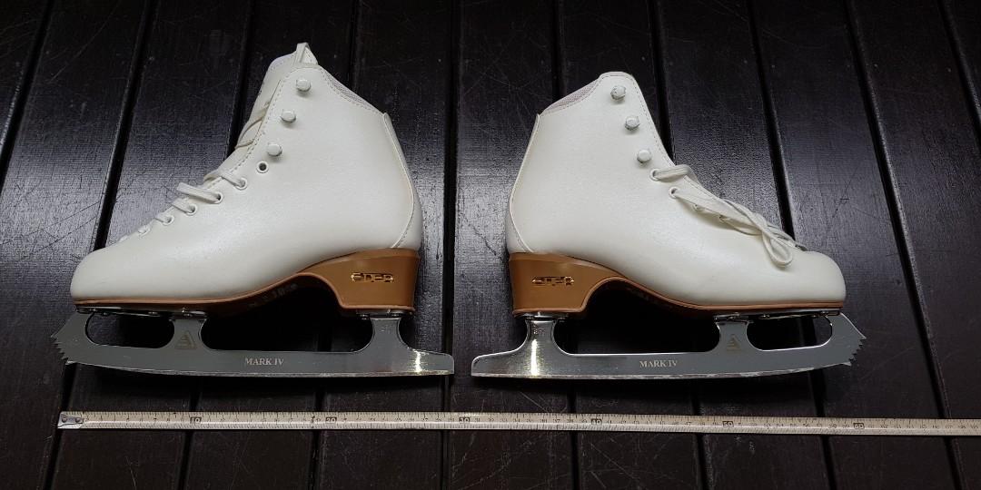 Edea Brio figure skate with Ultima mark 4 blade, Sports Equipment
