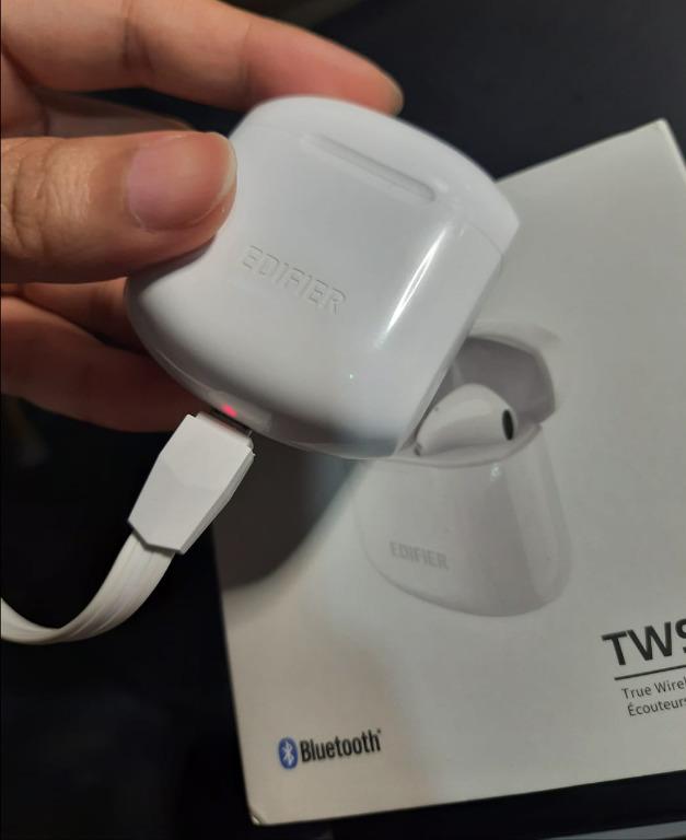 Tws 200 airpods sales