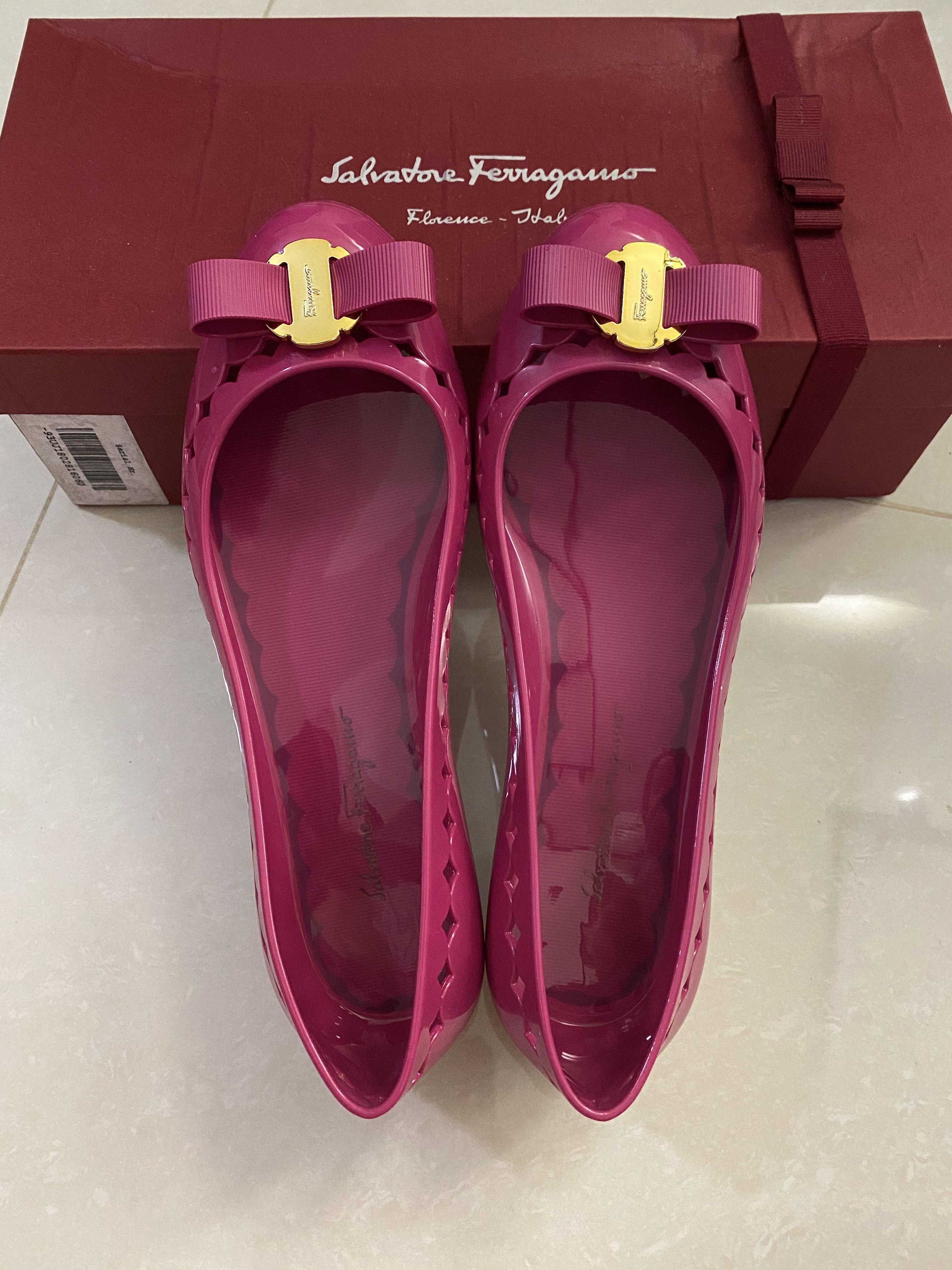 jelly tale sandals