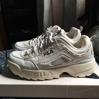 (Category: ) located in . Submitted by lustrous.ph (Listing ID 1028690043, Image 1). Description: .
