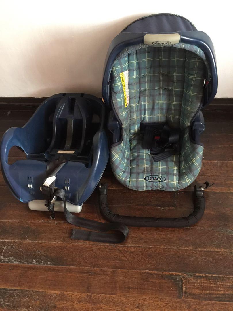 Graco Car Seat and Carrier (Category: Carriers & Slings) located in Manila. Submitted by a_c_s_g (Listing ID 1028744866, Image 1). Description: Graco baby car seat and carrier. As is where is. Still in good condition. Used but not so abused. Seats can be cleaned. #11sweldo.