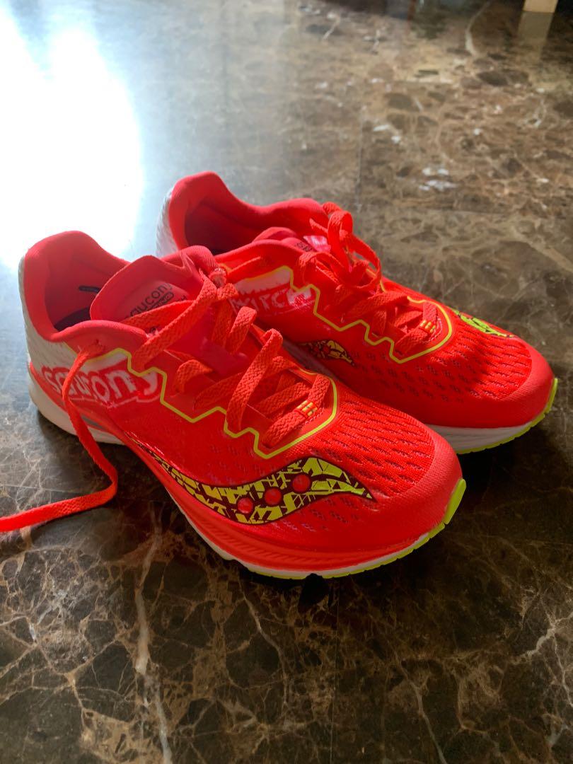 New Saucony Women shoes for sale 