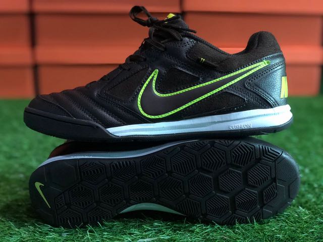 Nike gato on sale futsal 2018