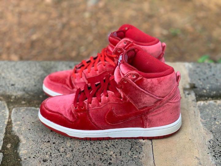 Nike dunk clearance high red velvet